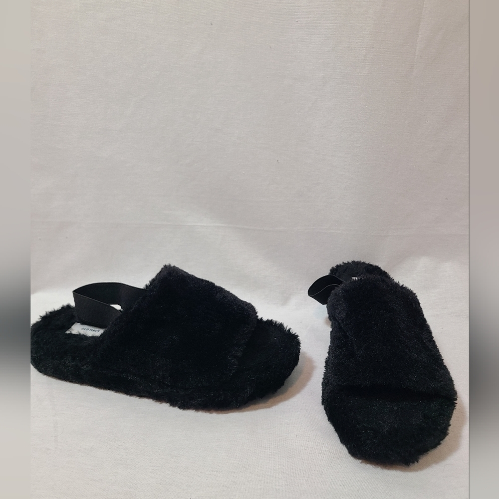 OLD NAVY black slippers- Size 7